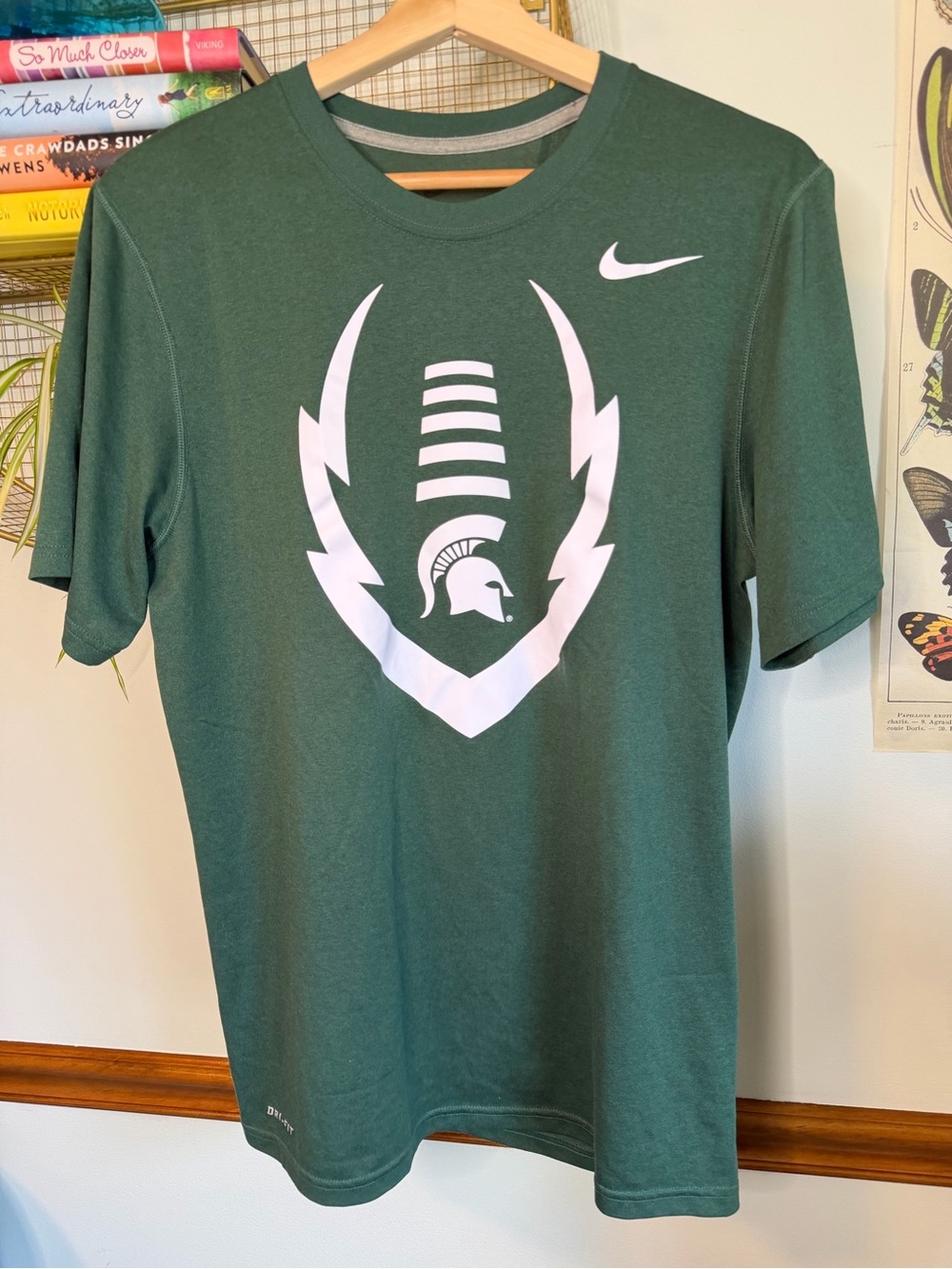 Nike Men’s Green Dri-FIT Graphic Performance T-Shirt Michigan State Spartans